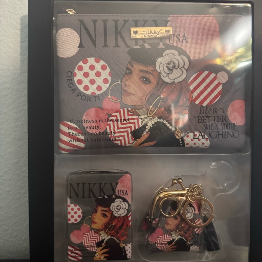 NIKKY USA Graphic Wallet and Keychain Set